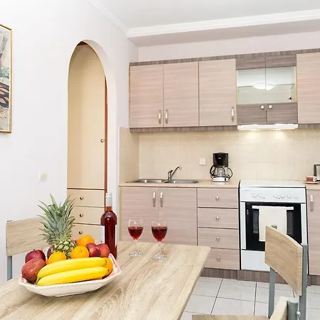 Nest Apartman Laganász
